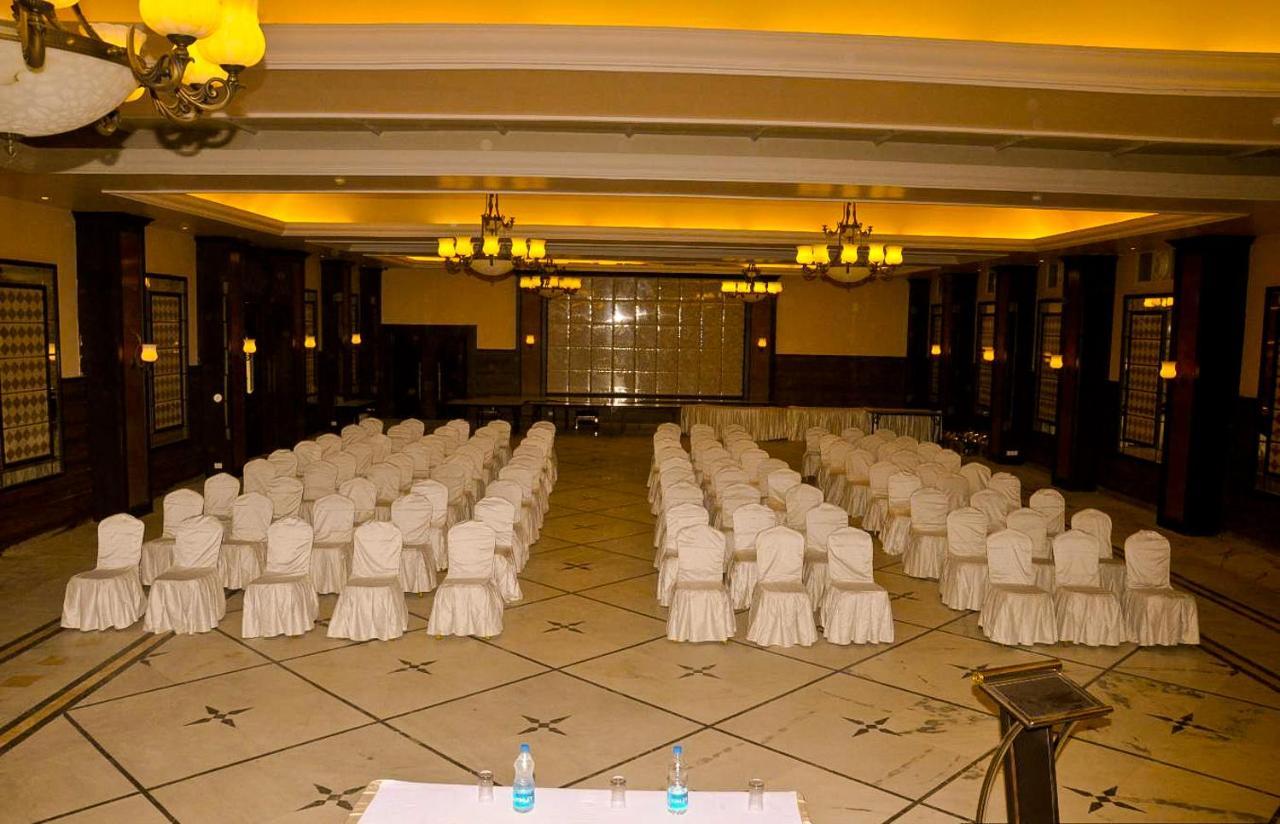 Pramod Convention & Club Resort カタック エクステリア 写真