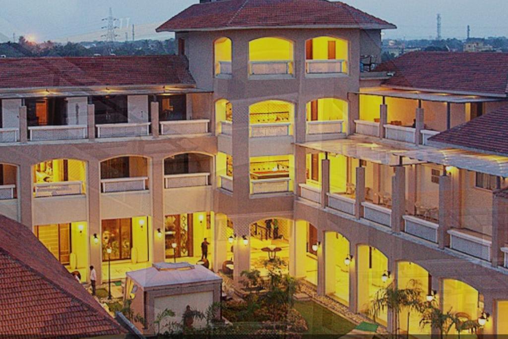 Pramod Convention & Club Resort カタック エクステリア 写真