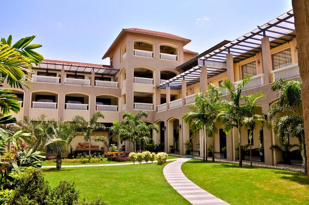 Pramod Convention & Club Resort カタック エクステリア 写真