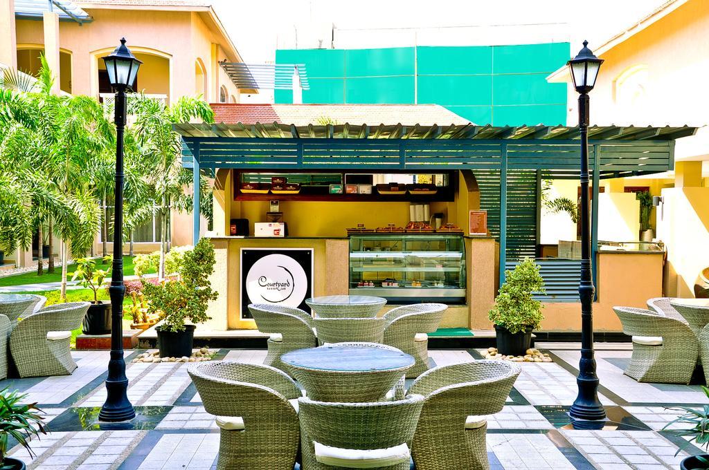 Pramod Convention & Club Resort カタック エクステリア 写真